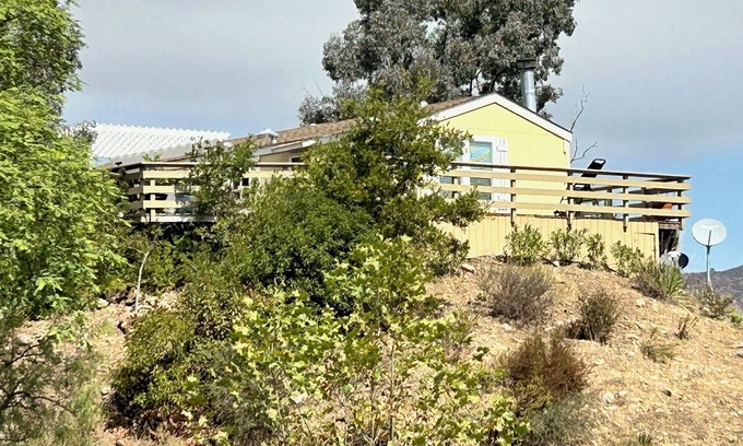 Malibu House | KING OF THE MOUNTAIN