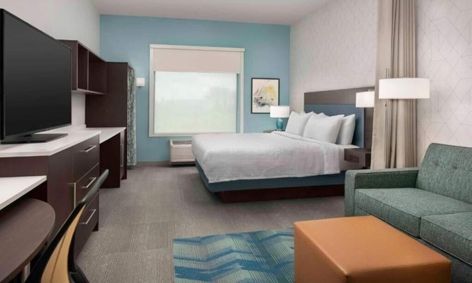 Orlando Apartment | King Studio Suite Near Mavis Tires And Brakes ORL