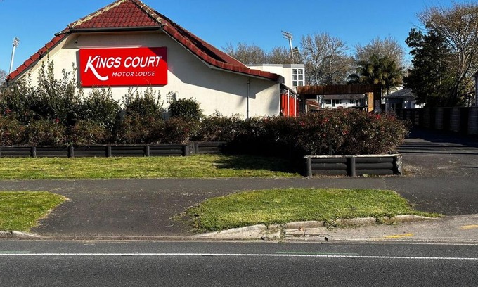 Hamilton North Hotel | Kings Court Motor Lodge