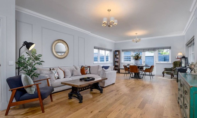 Stirling House | Kings Park Garden Cottage - Free Parking
