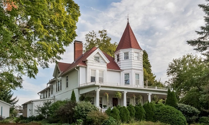 Fennville Bed & Breakfast | Kingsley House Bed & Breakfast
