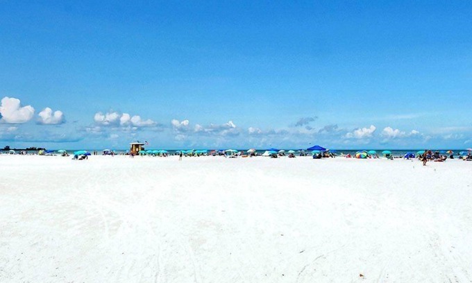 Saint Armands Key Condo | Kingston Arms - Sarasota