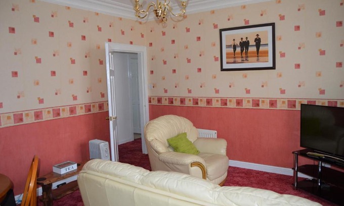 Kirkcaldy Apartment | Kirk View holiday apartment