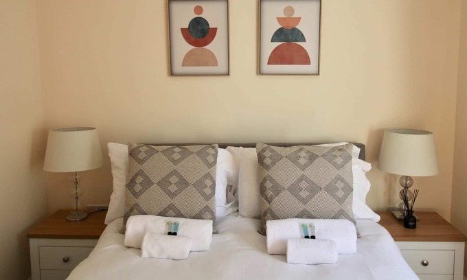 Milton Keynes Apartment | Kirkwood by Stay Shoal