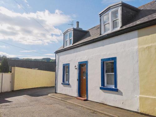 Moffat House | Kirsty Cottage