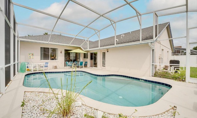 Lindfields House | Kissimmee Vacation Rental about 4 Mi to Disney!