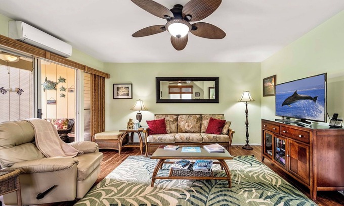 Kahaluu-Keauhou Condo | Kksr#48 Beautiful Townhome, Steps from the Pool/Beach, Remodeled, AC in unit!
