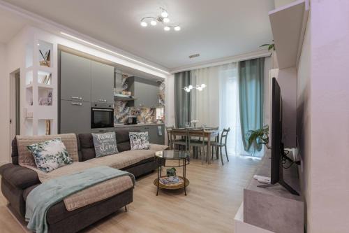 Rapallo Apartment | Kloi's House