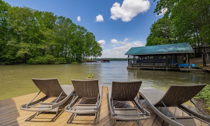 Wise House | Knot Salty at Lake Gaston