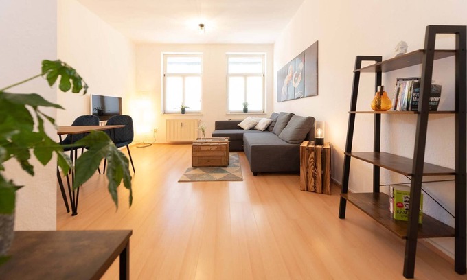 Halle Apartment | ★Ko-Living - Händel Stube | In the center of Halle | Up to 6 people ★