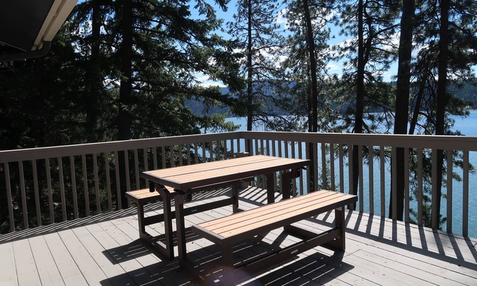 Coeur d'Alene House | Kokanee Bay Beach House Lake Coeur d'Alene!