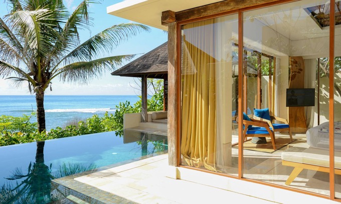 Keramas Hotel | Komaneka at Keramas Beach