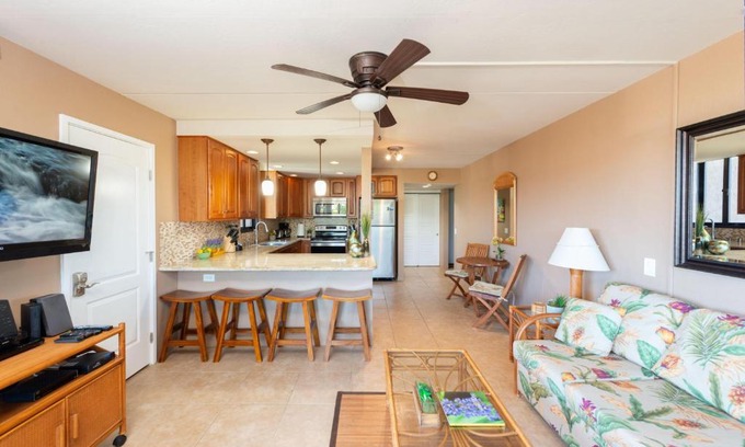 Historic Kailua Village House | Kona Pacific A102