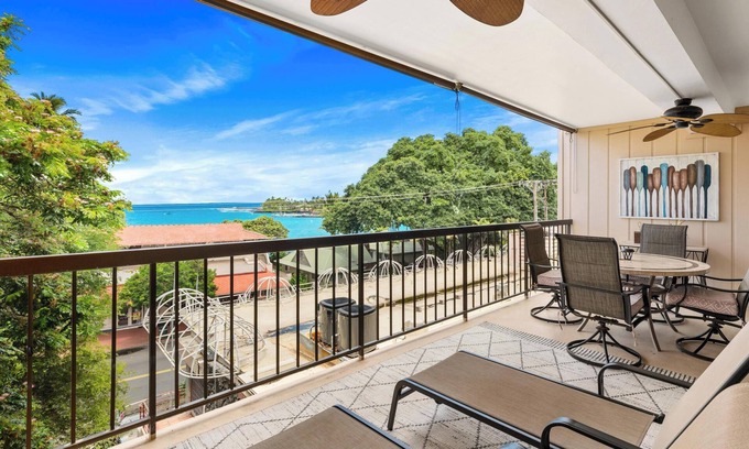 Historic Kailua Village Condo | Kona Plaza 301, Ocean Views and Renovated