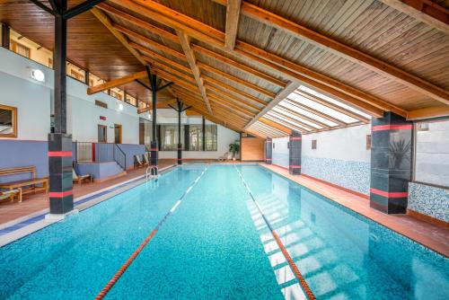 Tsqneti Resort | Kopala Tskneti Hotel