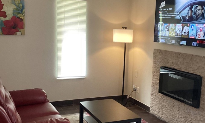 Southfield Apartment | Kozii Modern Style, Luxury spacious loft equipped with several amenities