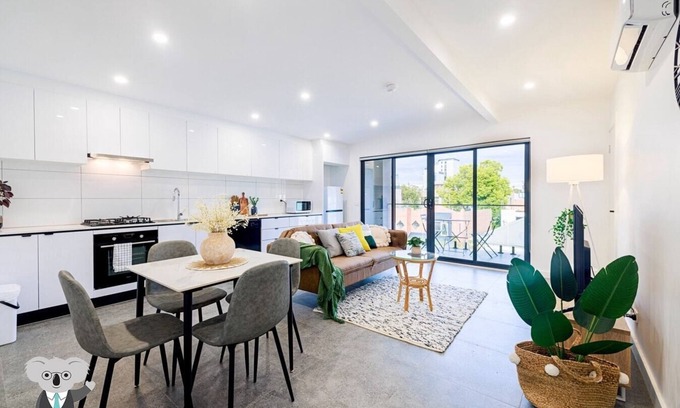 Cremorne Apartment | KozyGuru | Richmond | Cozy Unit and Parking near CBD