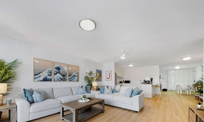 Rockdale Apartment | KozyGuru | Rockdale | Cozy Apt near Train Station