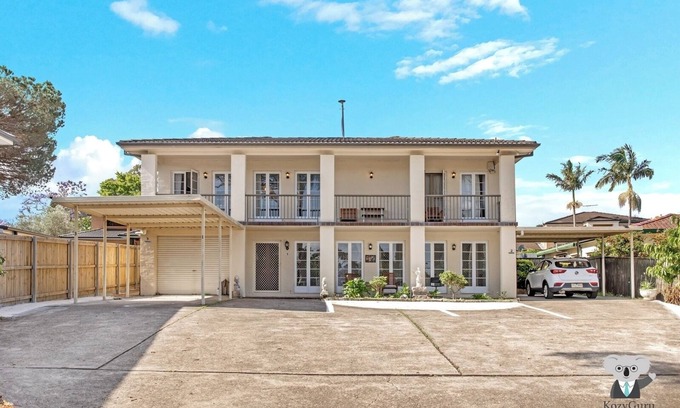 Thornleigh House | KozyGuru | Thornleigh 3BR House Nature Convenience