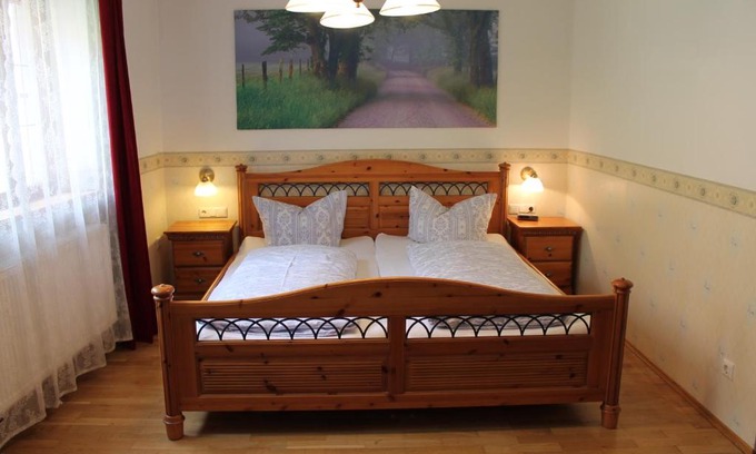 Rothenburg Old Town Hotel | Kreuzerhof Hotel Garni