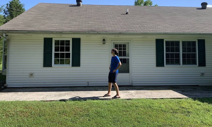 Gilbertsville House | KY Lake Area Home 1 Mile to Moors or Big Bear Resort