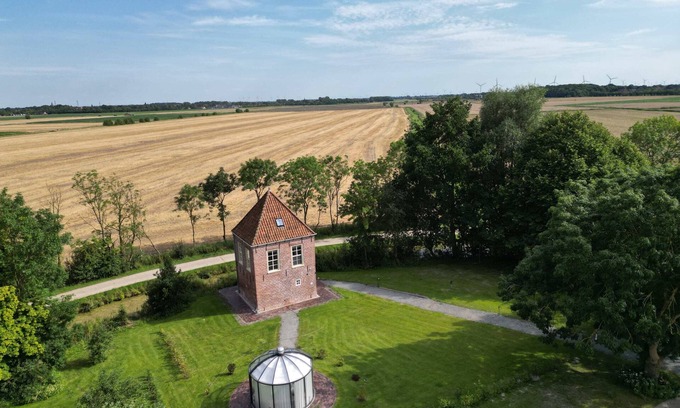 Krummhoern House | Lüsthuus vacation home - historic charm meets modern comfort