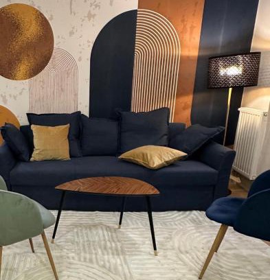 Aubervilliers Apartment | L'Écrin Bleu