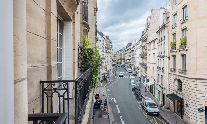 6th Arrondissement House | L’Élégance Parisienne:130m2 Exceptional Living on Rue du Four, Saint-Germain