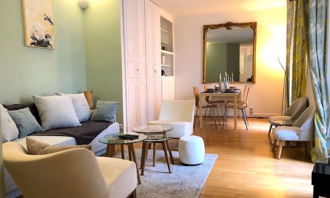Chaillot Apartment | L'appartement Magdebourg