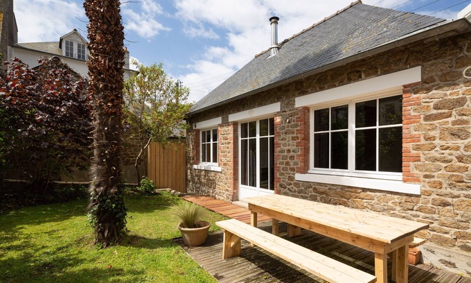 Saint-Servan House | L'Echappée - One Bedroom House, Sleeps 4