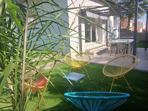 Thuir Villa | L'Eden des Aspres Villa plain pied T4 avec Jardin, terrasse & BBQ