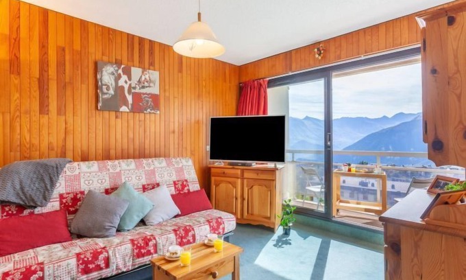 La Toussuire Apartment | L'Edioule by Interhome