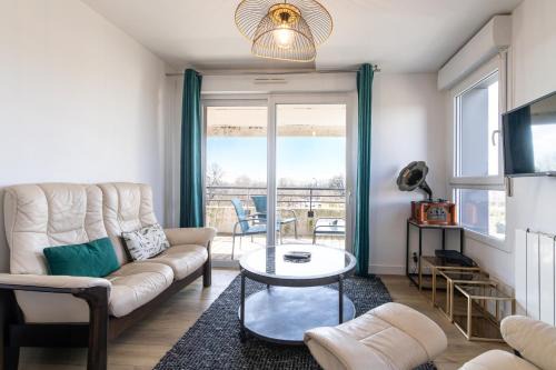 Vannes Apartment | L'Escale - Terrasse - Parking - Lave-linge - Wi-Fi