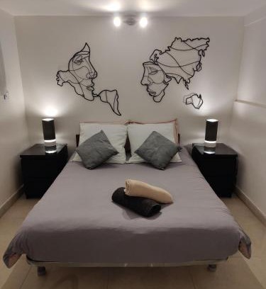 Noisy-le-Grand Bed & Breakfast | L'Escapade Enchantée Paris-Disneyland