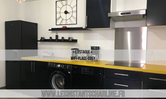 Martigues Apartment | L'Estaque - 15-minute walk from Plage du Verdon