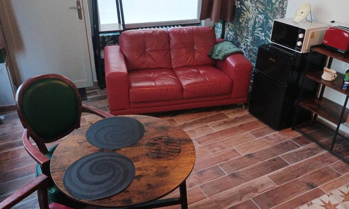 Chinon Apartment | L'Étoile - studio in the heart of Chinon