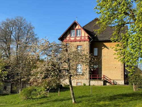 Schmidtheim Apartment | L' Extravagante im Garten von Schloss Schmidtheim