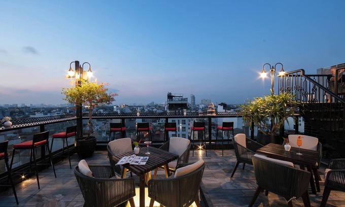Old Quarter Hotel | L’HÔTEL du LAC Hanoi
