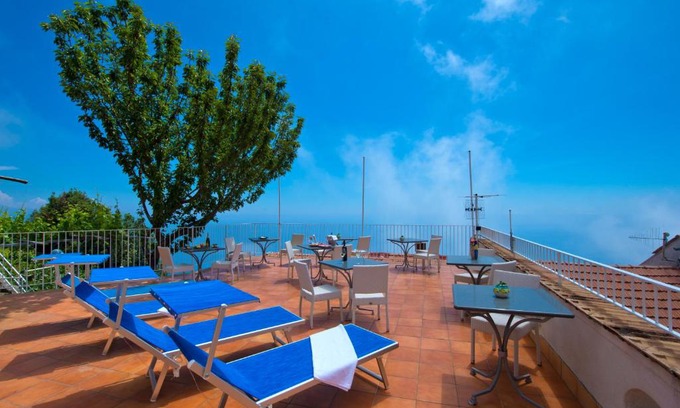 San Michele House | L'Incanto