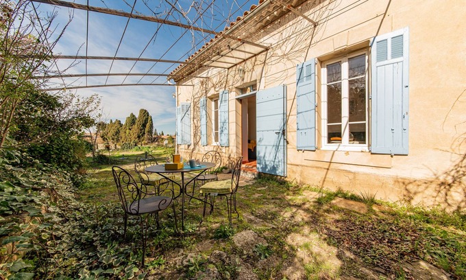 Salon-de-Provence House | L'Oustau de Mémé - Proche des villes touristiques
