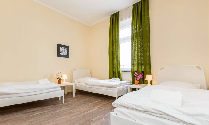 Leverkusen Apartment | L04 friendly 3 room holiday apartment in Leverkusen Manfort with washing machine and free W-LAN