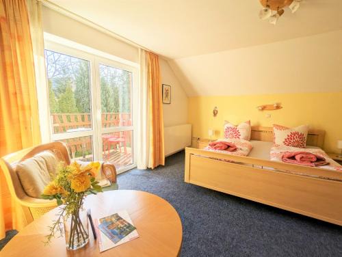 Lichtenhain Apartment | L8 - Urlaubsmagie- Helle Unterkunft am Wanderweg