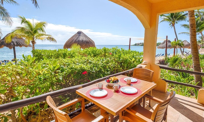Akumal Condo | La Bahia #2, Toes in the Sand