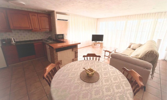 Costa Dorada House | La Barbacoa, a villa near the sea and the swimming pool