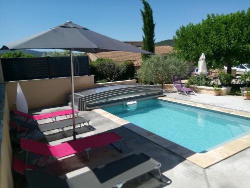 Blauvac House | la bastide aux buis avec piscine