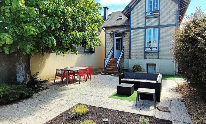Ouistreham House | La Belle Anglo - Normande à 5 Minutes de la Plage de Riva Bella