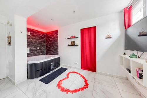 Morangis Apartment | La belle Hirondelle - Love Room Jacuzzi