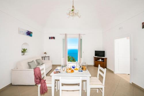 Path of the Gods Apartment | La Borragine Apartament