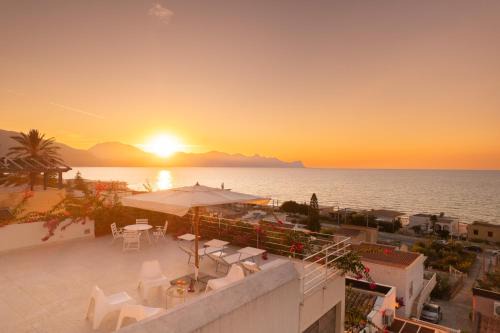 Alcamo Marina House | La Bougainvillea casa vacanze