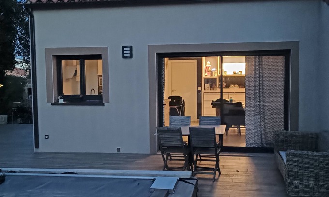 Saint-Genis House | LA CASITA D'AMOR FOR 2 PERS WITH PRIVATE SWIMMING POOL 8 km from the sea